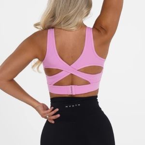 NVGTN sports bra candy pink